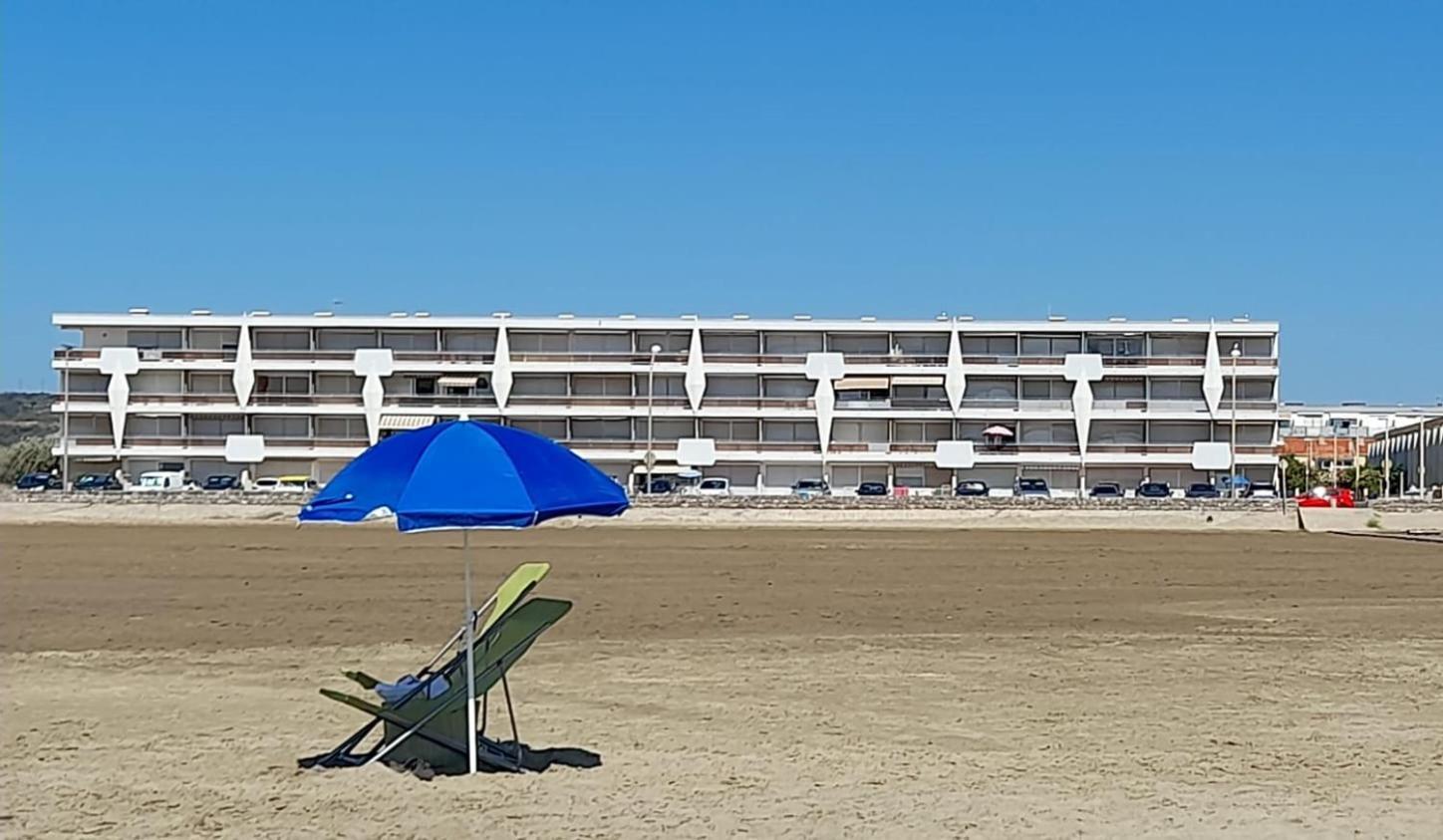 Sur La Plage 포르트라누벨 외부 사진